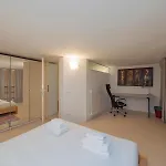 I-Host Apartment - Ausonio 16